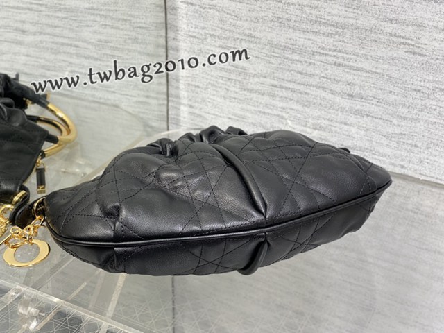 Dior专柜新款迪奥顶级原单2025新款饺子包手提女包 djfk1156